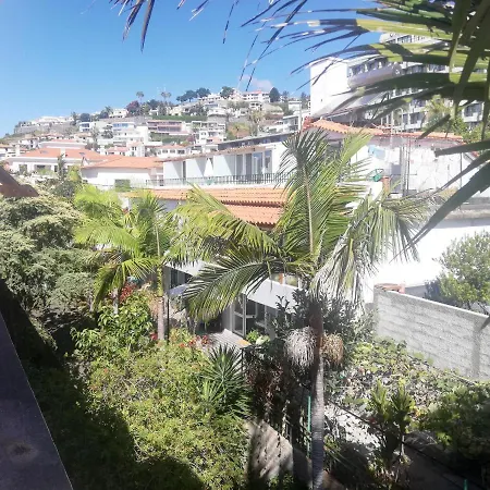 Guest house Residencial Melba 2*