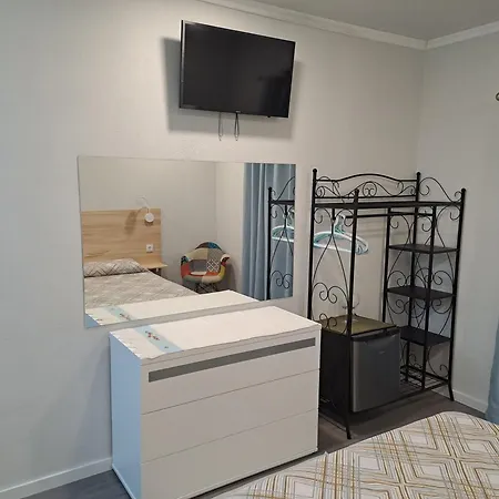 Guest house Residencial Melba 2*