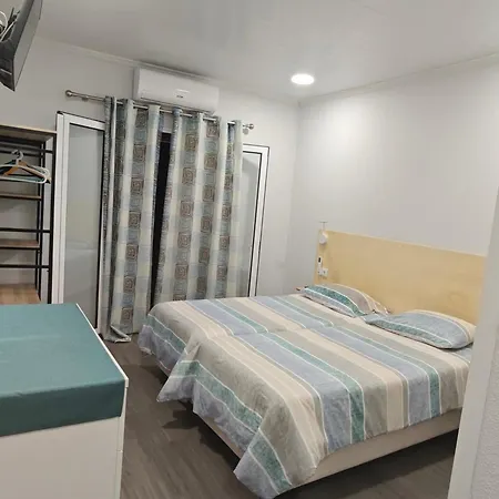 Guest house Residencial Melba 2*
