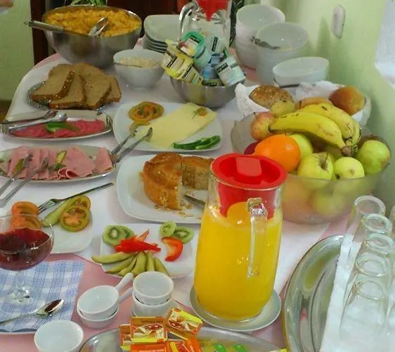 Residencial Melba 3*